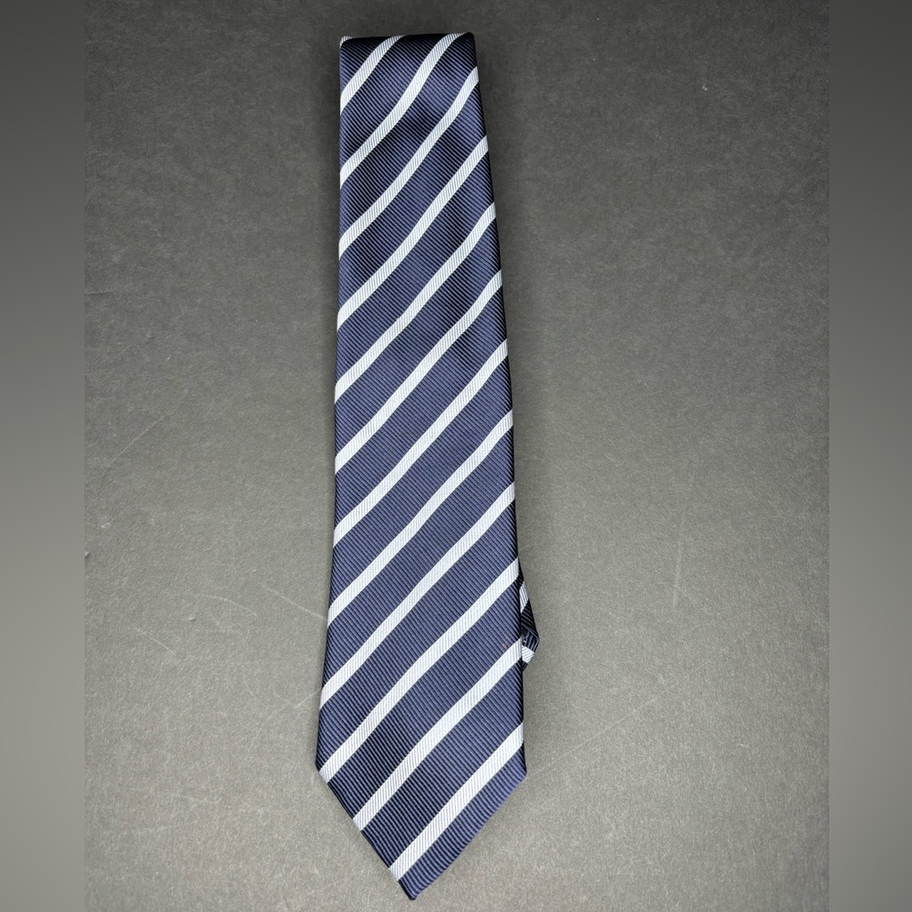 Nice tie ready to go!